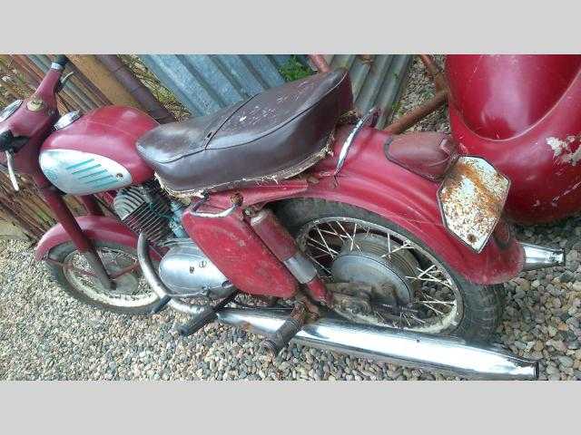 Jawa 250 silniční cestovní 9kW benzin 1960
